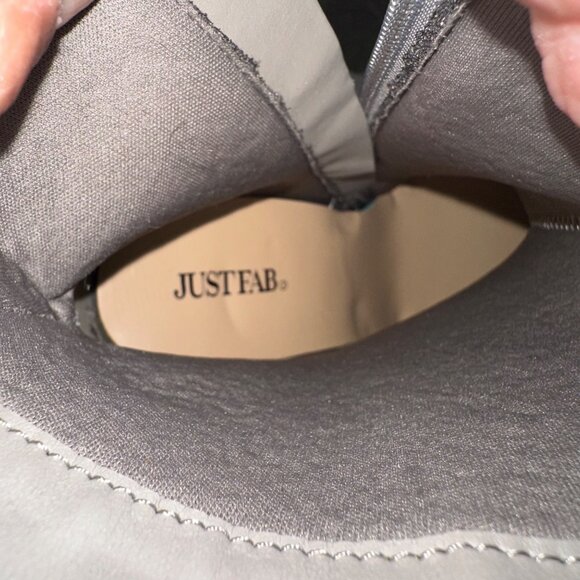 JustFab Womens Gray Suede Ankle Boots With Block Heel & Side Zipper - Picture 5 of 10